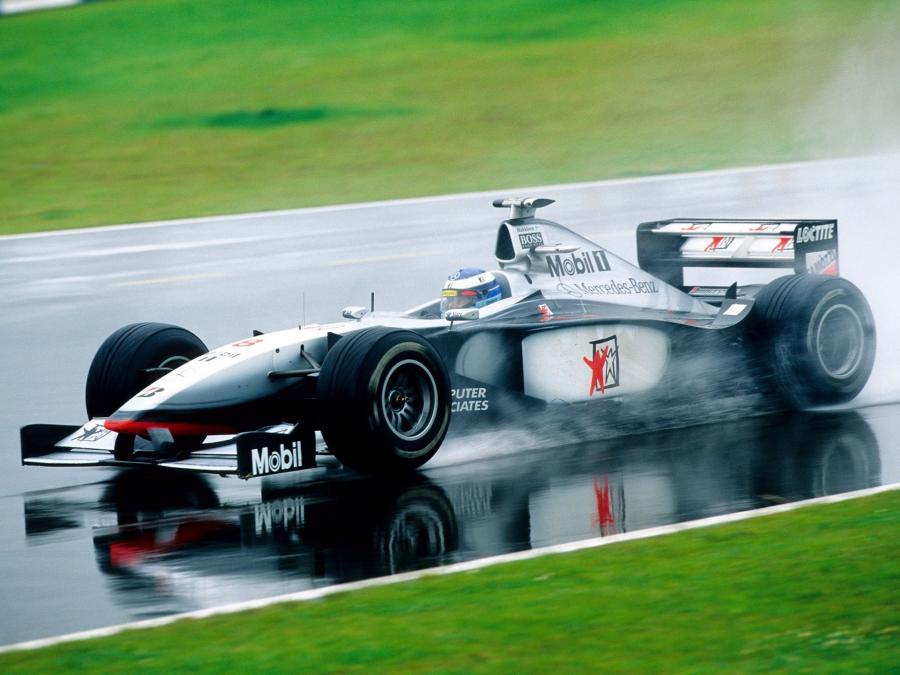  McLaren Mercedes-Benz MP4-13 1998 года  (фото 15 из 17)